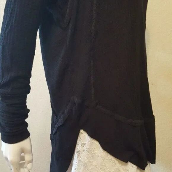 Free People Catalina V-Neck Thermal Top - size Small in Black. - Picture 6 of 11